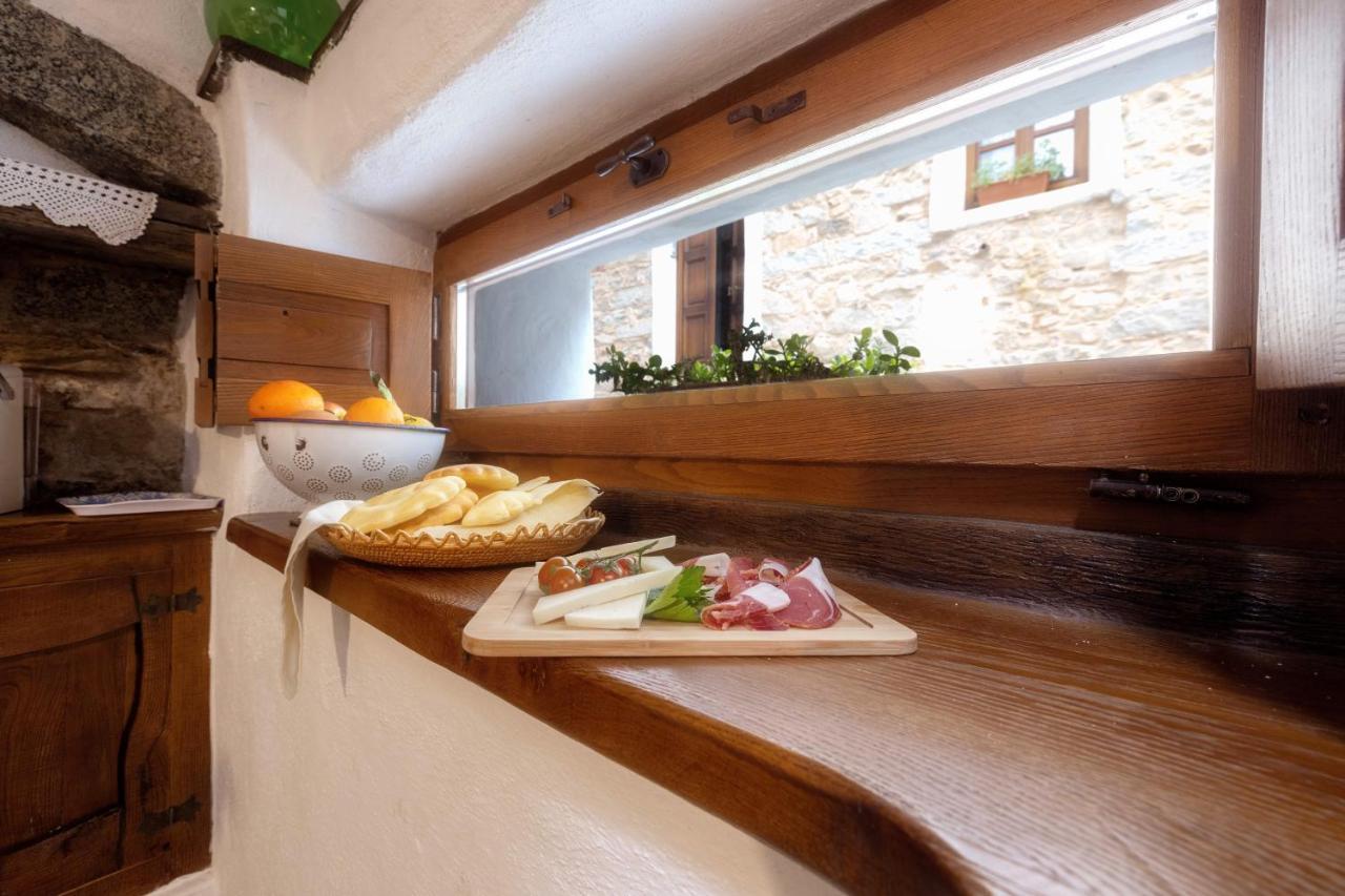Casa Masini Bed & Breakfast Fonni Bagian luar foto
