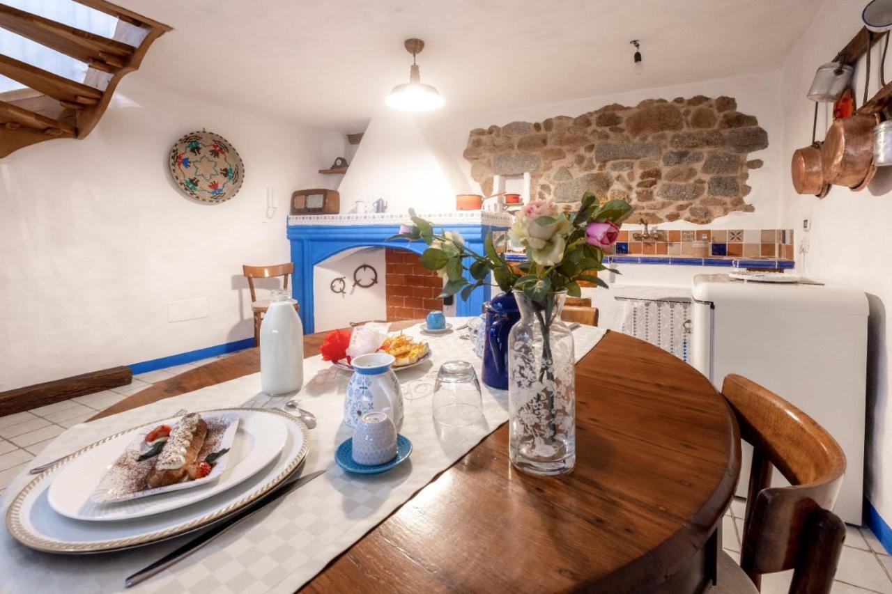 Casa Masini Bed & Breakfast Fonni Bagian luar foto